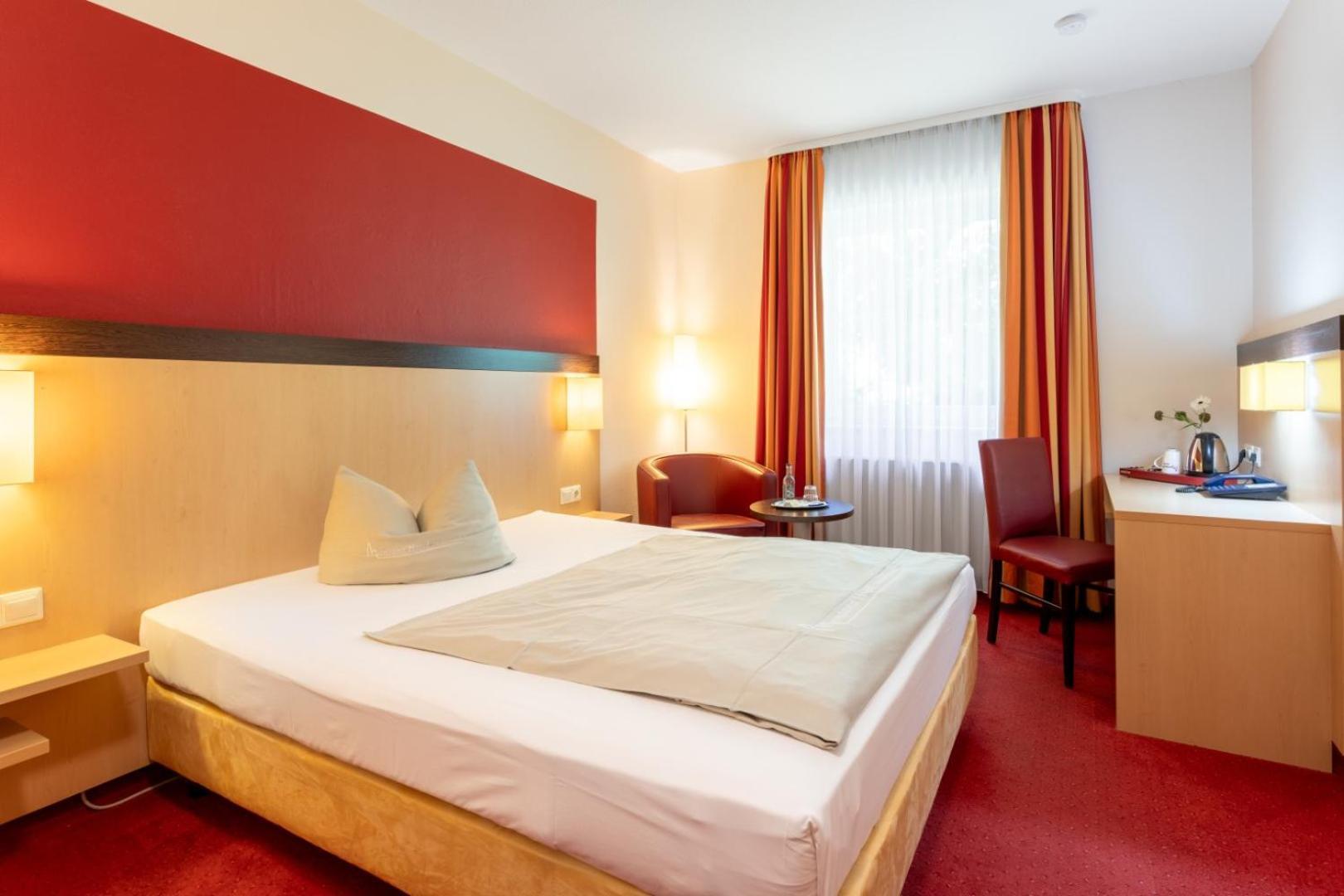 Hotel Montana Diemelstadt Exteriör bild