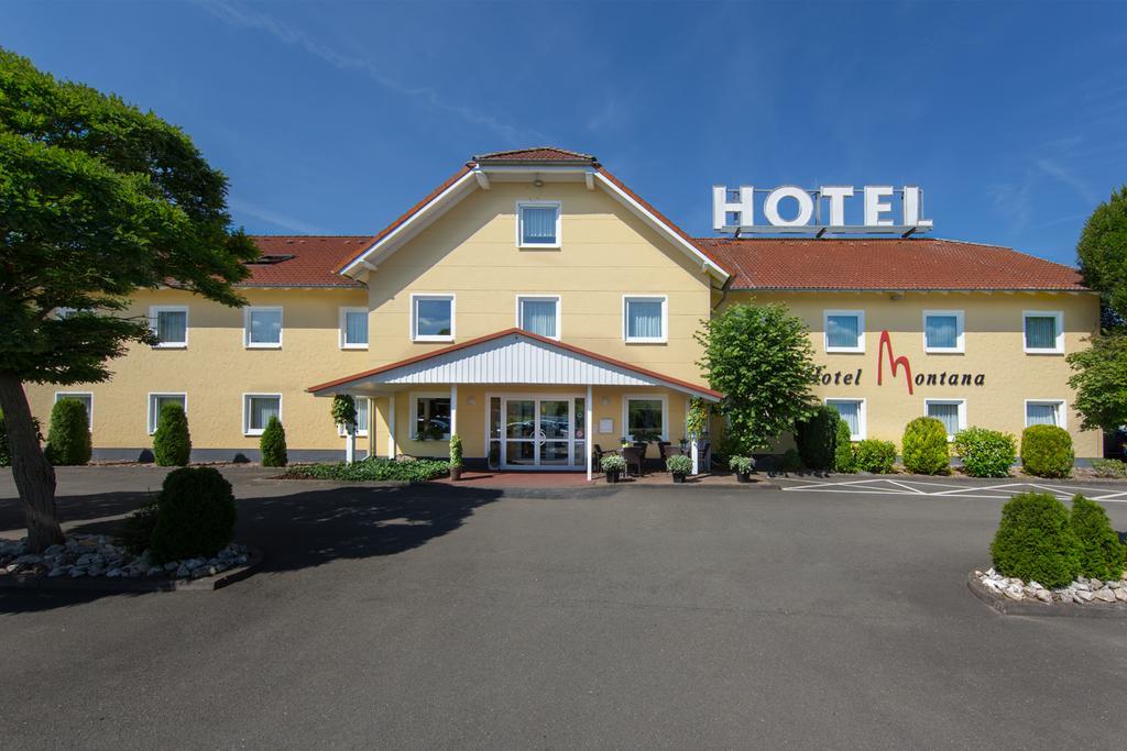 Hotel Montana Diemelstadt Exteriör bild